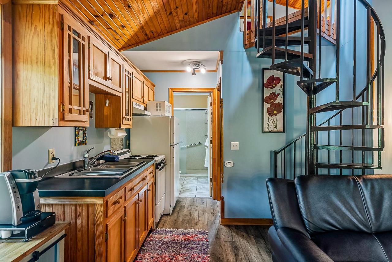 The Woods Cabins Eureka Springs Exterior foto